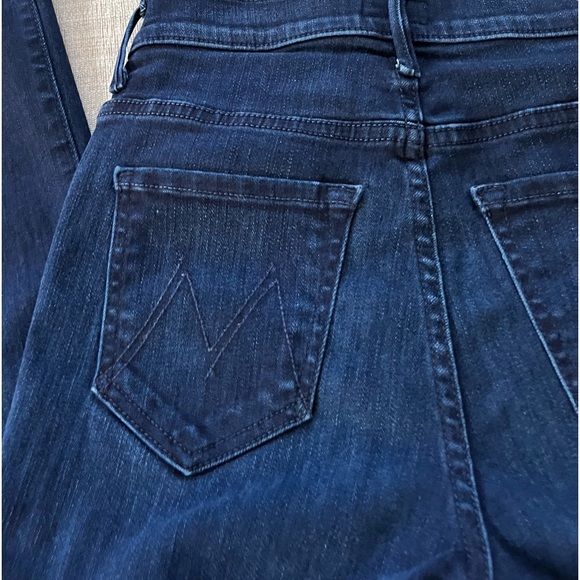 MOTHER Insider Crop Step Fray Jeans. Women’s Size 24. - Picture 5 of 11